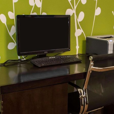 Sleep Inn & Suites Harbour Pointe Brandermill Εξωτερικό φωτογραφία