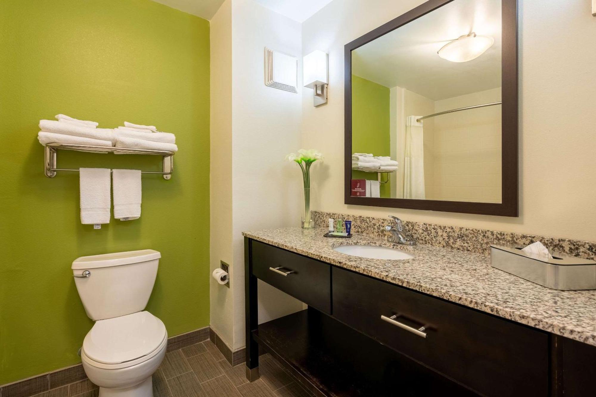 Sleep Inn & Suites Harbour Pointe Brandermill Εξωτερικό φωτογραφία